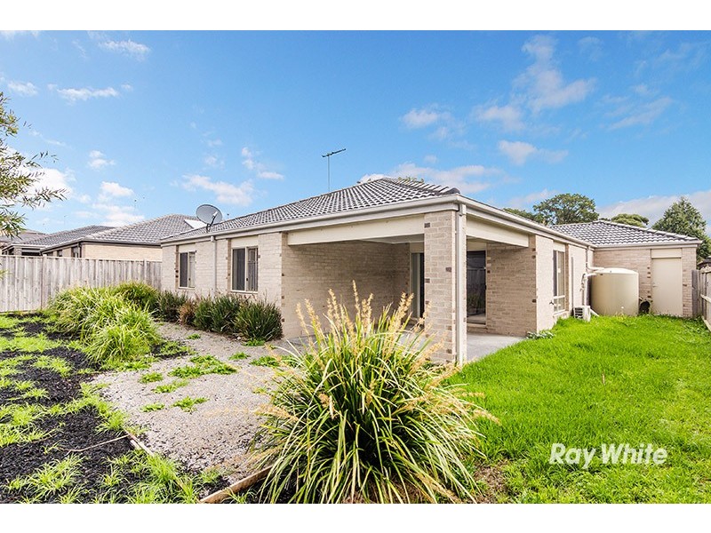 2 Greenview Court, Cranbourne North VIC 3977