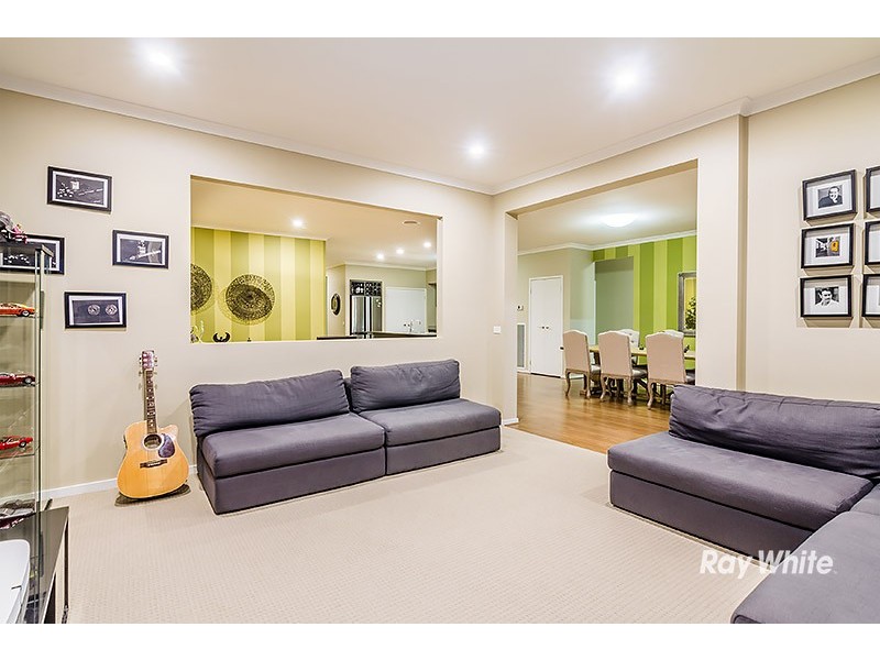 4 Biscay Grove, Lyndhurst VIC 3975