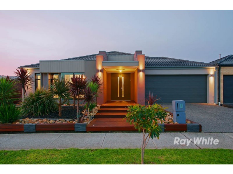 4 Honeybark Crescent, Lyndhurst VIC 3975