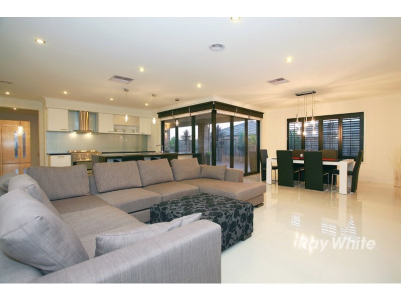 4 Honeybark Crescent, Lyndhurst VIC 3975