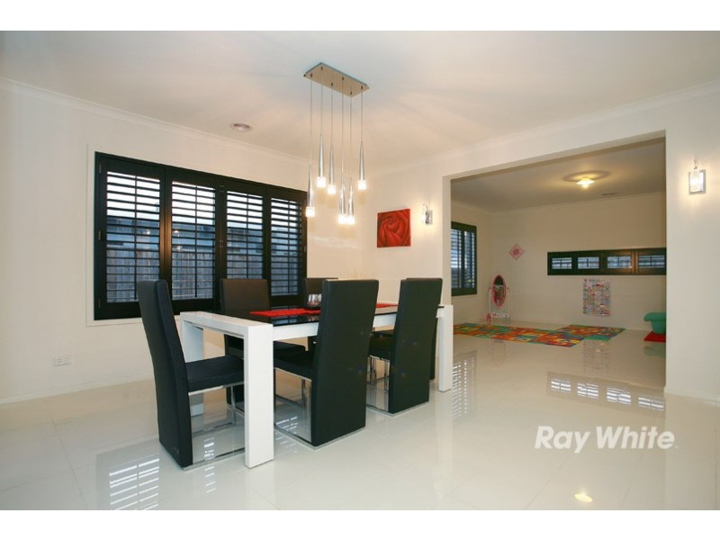 4 Honeybark Crescent, Lyndhurst VIC 3975