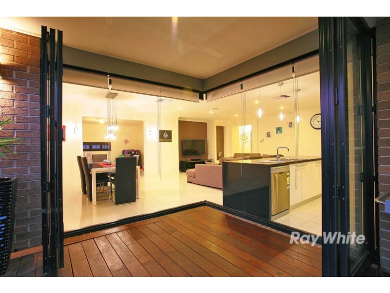 4 Honeybark Crescent, Lyndhurst VIC 3975