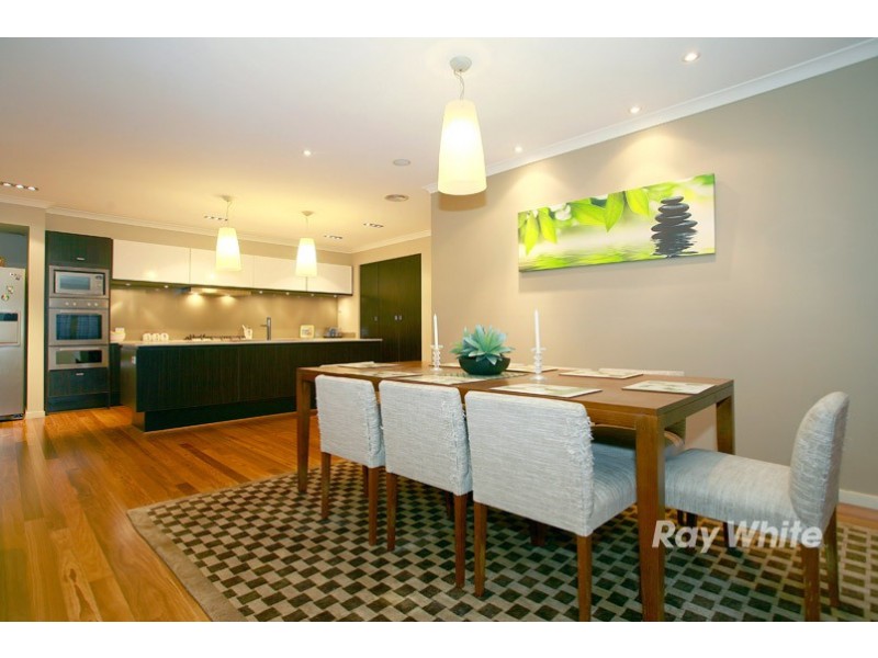 16 Biscay Grove, Lyndhurst VIC 3975