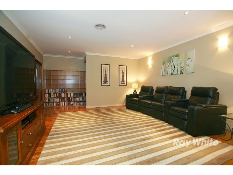 16 Biscay Grove, Lyndhurst VIC 3975