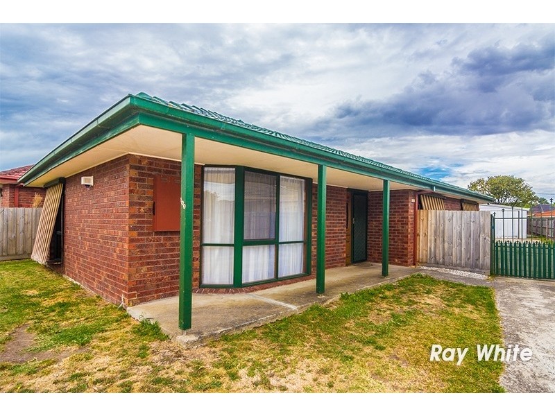 100 Monahans Road, Cranbourne West VIC 3977