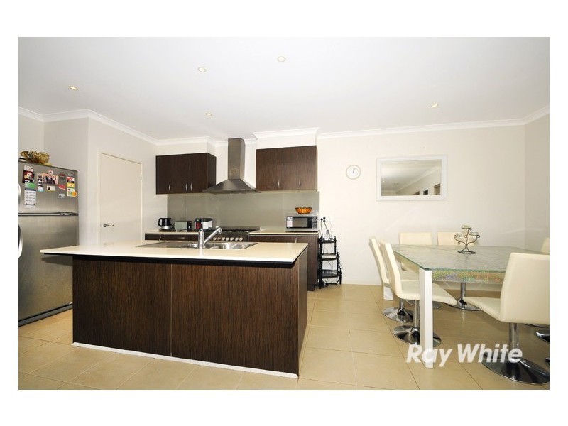 21 Autumn Fields Drive, Cranbourne North VIC 3977