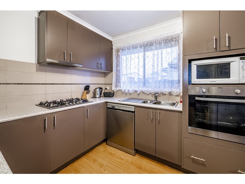 25 Toirram Crescent, Cranbourne VIC 3977