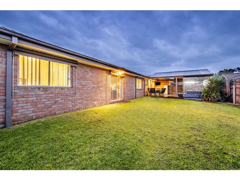 25 Toirram Crescent, Cranbourne VIC 3977