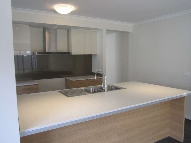 17a Forest Drive, Clyde North VIC 3978