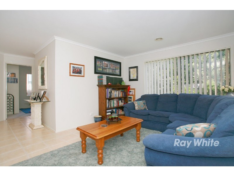 30 Mariner Close, Cranbourne North VIC 3977 the real estate agency Sold