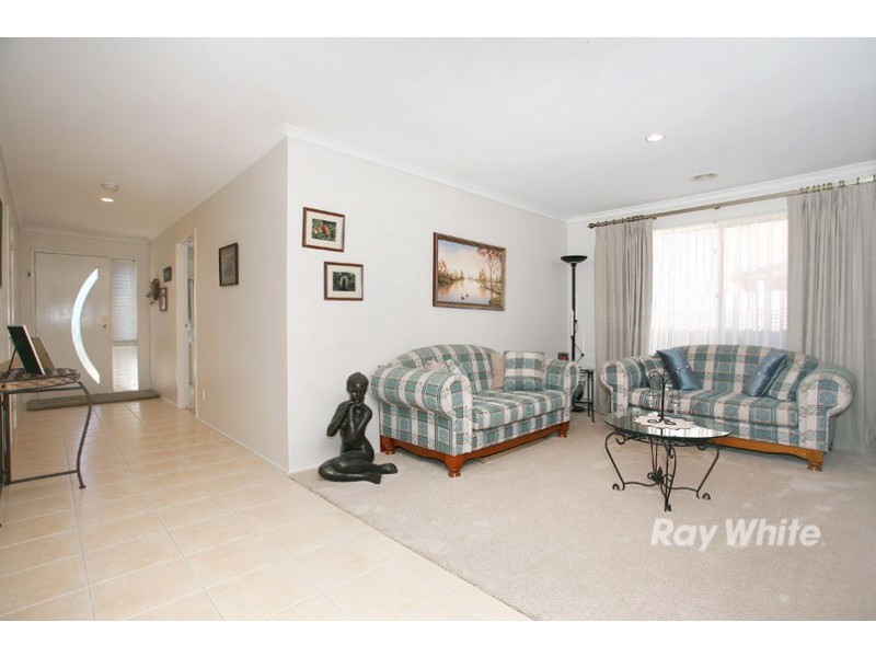 30 Mariner Close, Cranbourne North VIC 3977