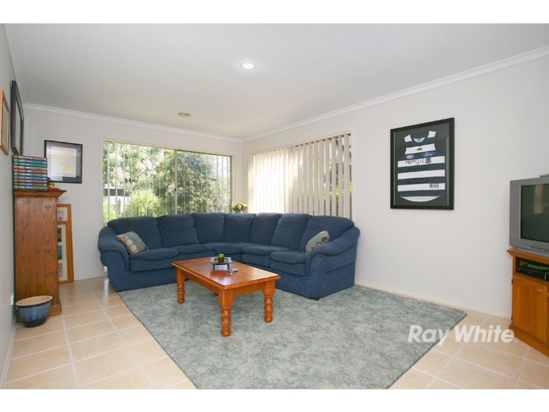 30 Mariner Close, Cranbourne North VIC 3977 the real estate agency Sold