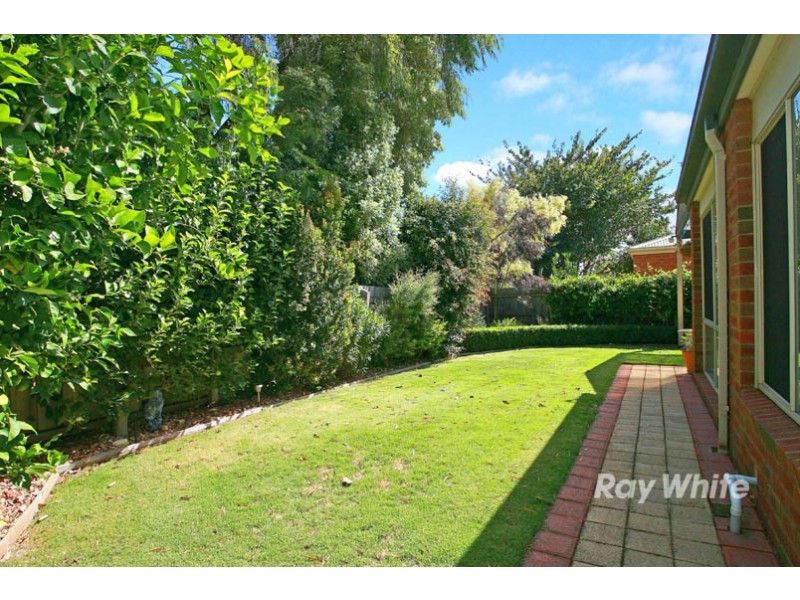 30 Mariner Close, Cranbourne North VIC 3977 the real estate agency Sold