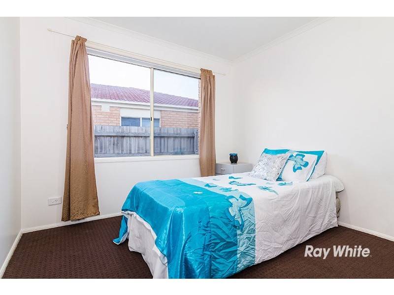 13 Middleham Close, Cranbourne West VIC 3977