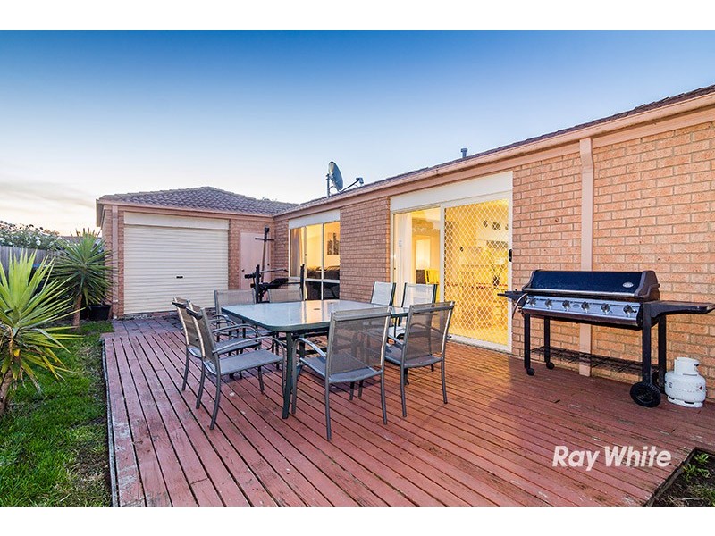 13 Middleham Close, Cranbourne West VIC 3977