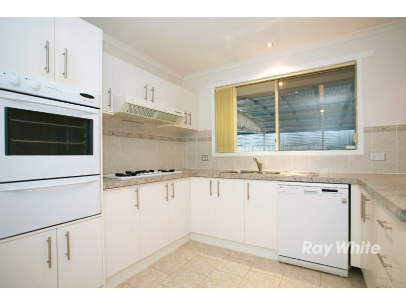 12 Alamanda Way, Cranbourne North VIC 3977