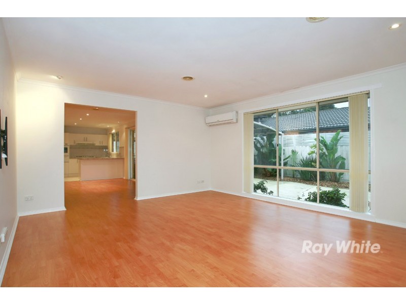 12 Alamanda Way, Cranbourne North VIC 3977