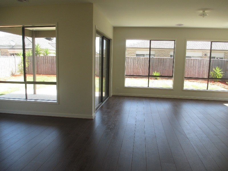 55 Lyndhurst Boulevard, Lyndhurst VIC 3975