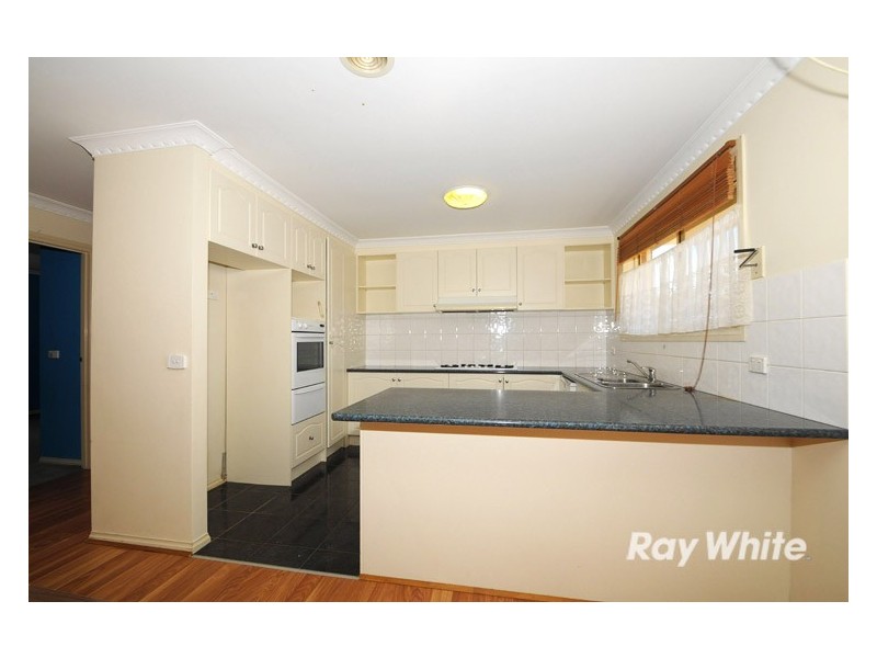 108 Earlsfield Drive, Berwick VIC 3806
