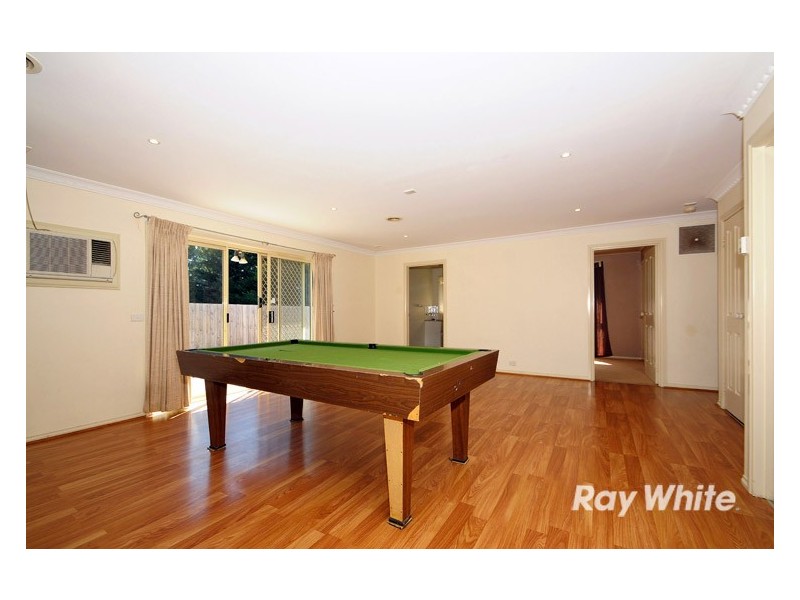 108 Earlsfield Drive, Berwick VIC 3806