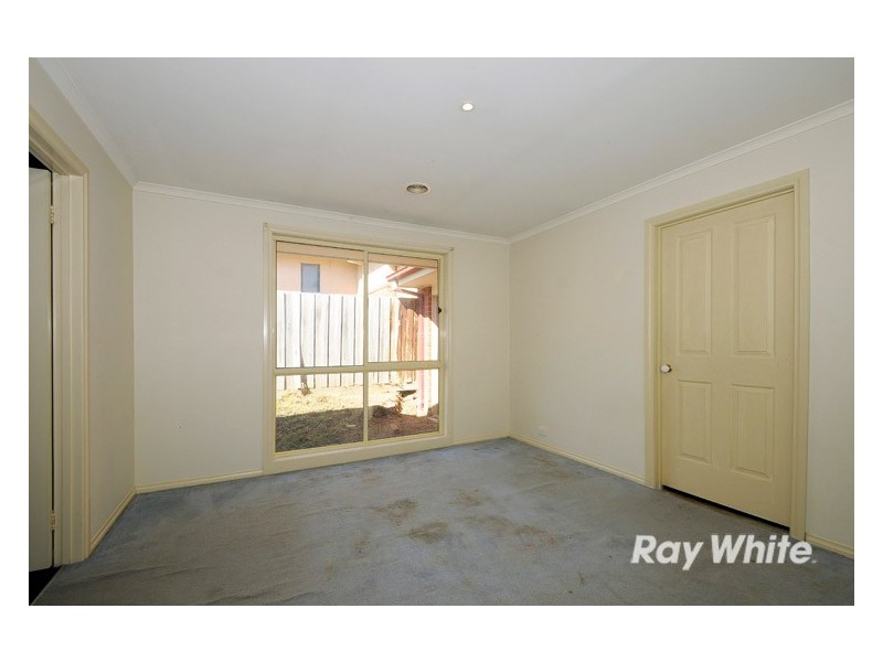 108 Earlsfield Drive, Berwick VIC 3806