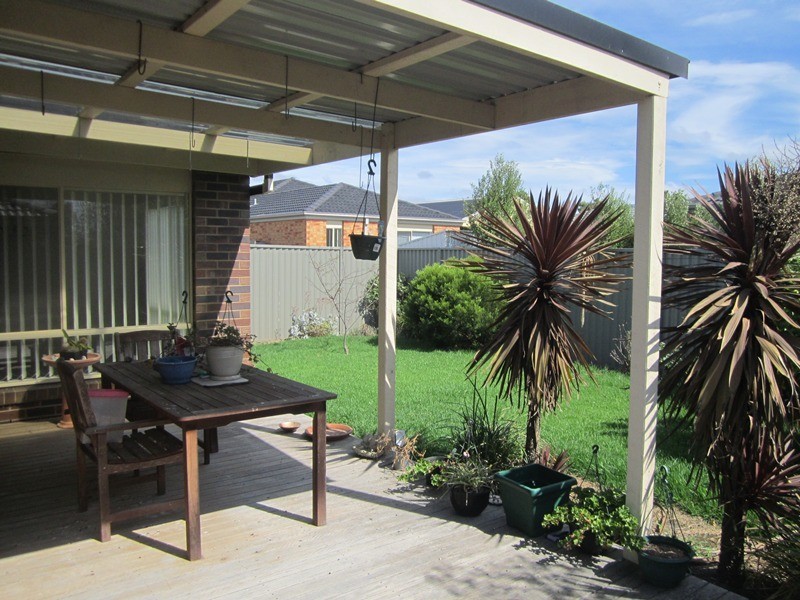 7 Reynard Place, Cranbourne East VIC 3977