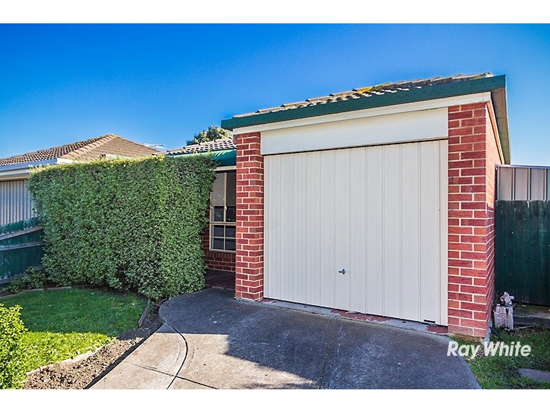 7 Seacombe Place, Cranbourne VIC 3977