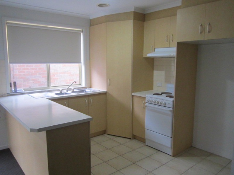 7 Seacombe Place, Cranbourne VIC 3977