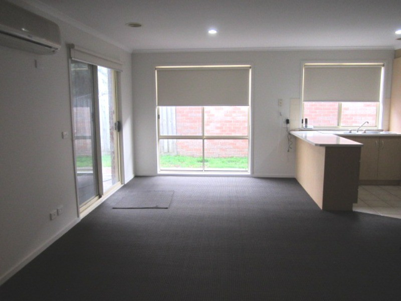 7 Seacombe Place, Cranbourne VIC 3977