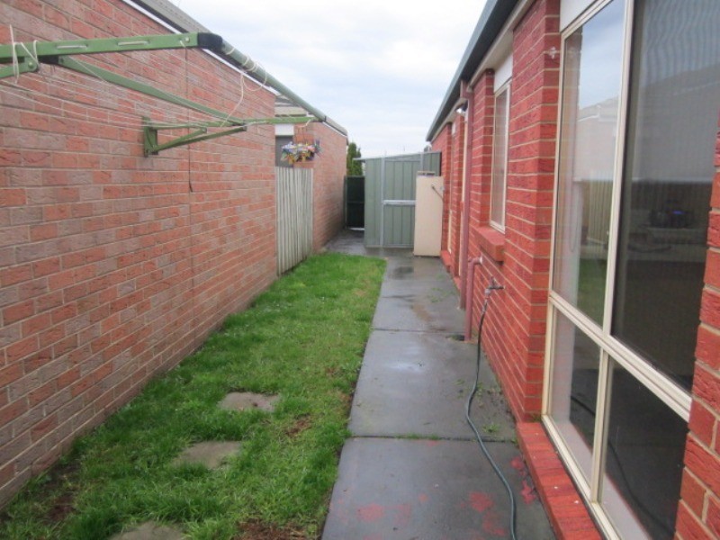 7 Seacombe Place, Cranbourne VIC 3977