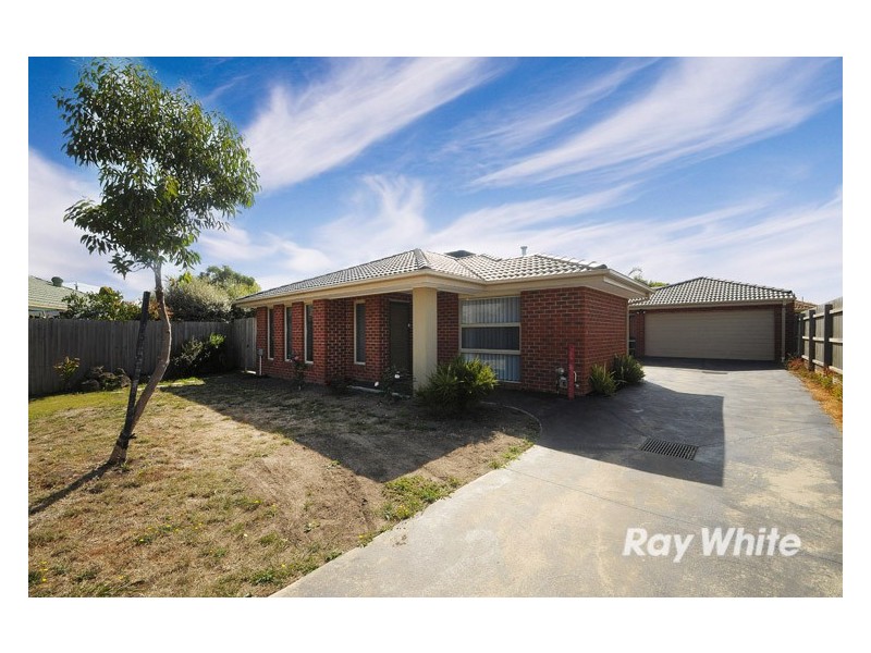 1/22 Maureen Close, Cranbourne West VIC 3977