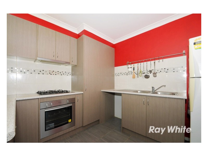 1/22 Maureen Close, Cranbourne West VIC 3977