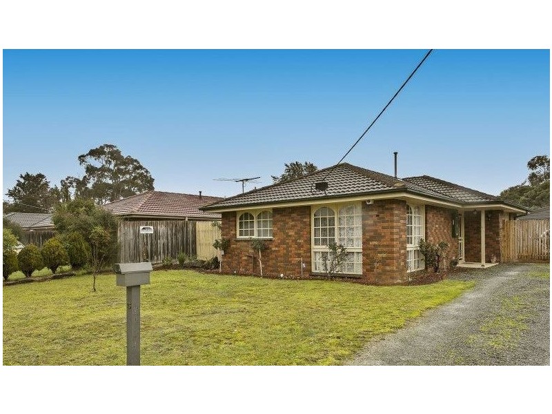 13 Bourke Road, Cranbourne VIC 3977