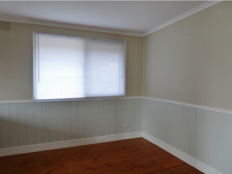 13 Bourke Road, Cranbourne VIC 3977