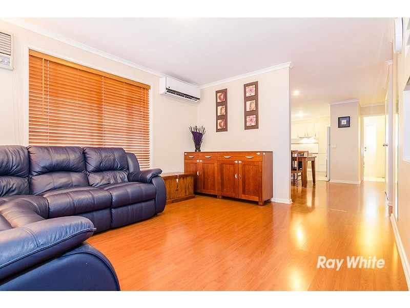 47 Hamilton Drive, Cranbourne North VIC 3977