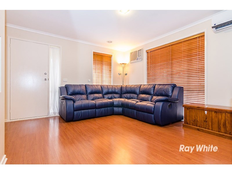 47 Hamilton Drive, Cranbourne North VIC 3977