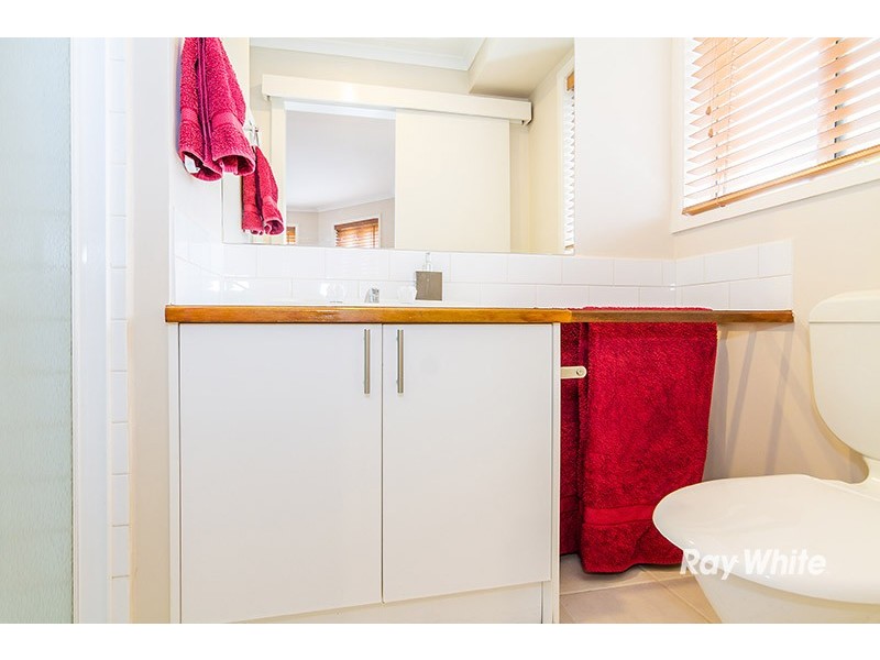 47 Hamilton Drive, Cranbourne North VIC 3977