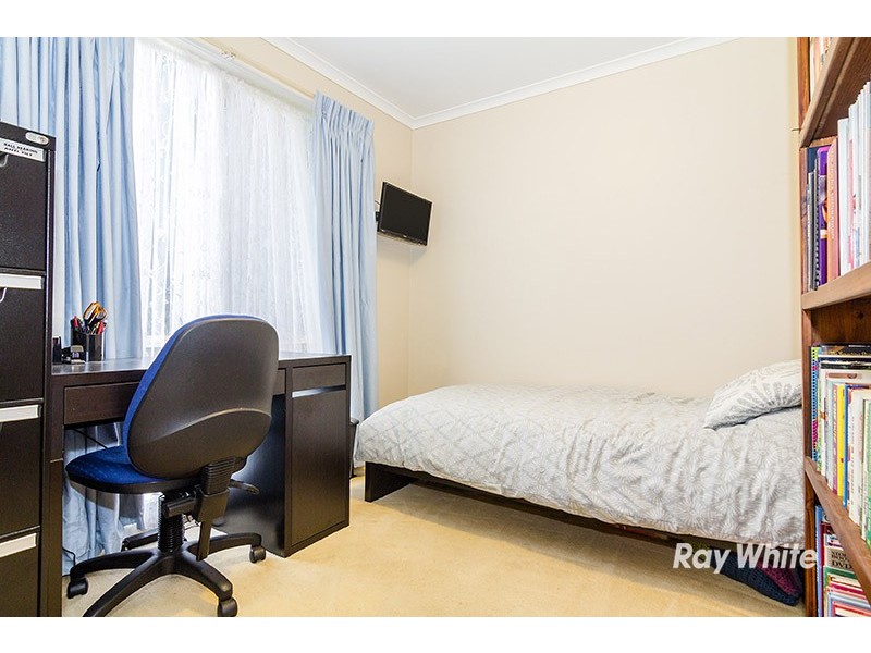 47 Hamilton Drive, Cranbourne North VIC 3977