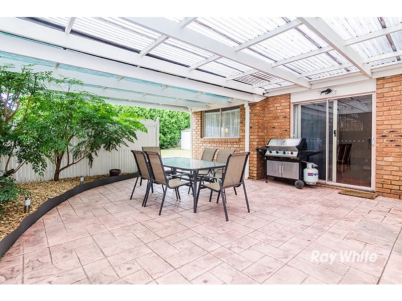 47 Hamilton Drive, Cranbourne North VIC 3977