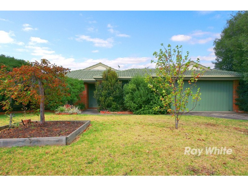 9 Millbank Place, Cranbourne VIC 3977