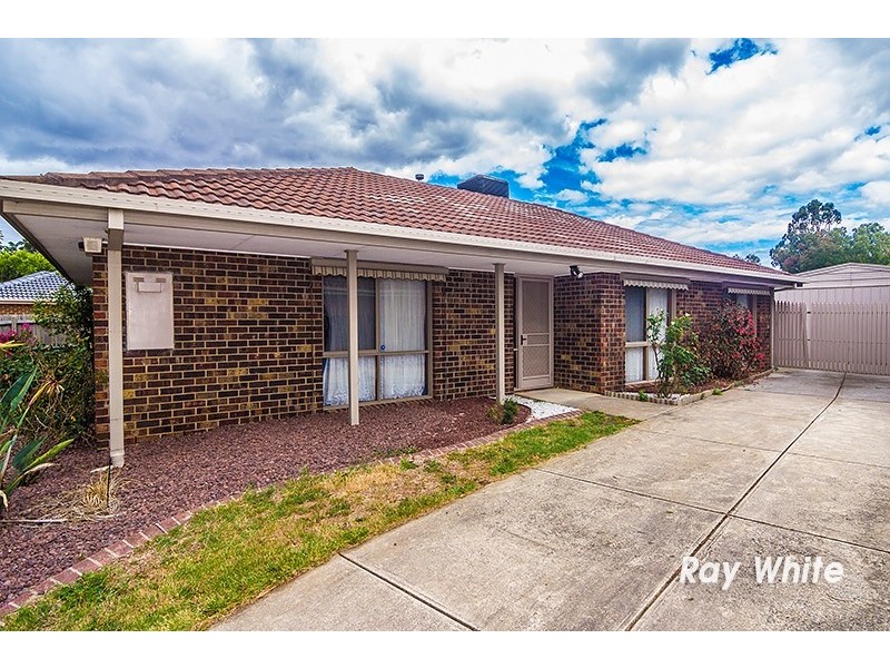 4 Toirram Crescent, Cranbourne VIC 3977