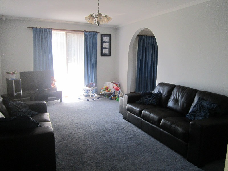 4 Toirram Crescent, Cranbourne VIC 3977
