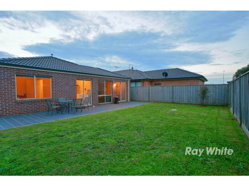 2 Watt Place, Lyndhurst VIC 3975