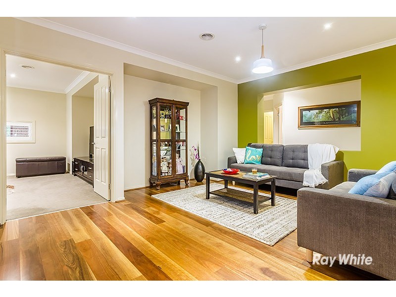 9 Beechwood Drive, Lyndhurst VIC 3975