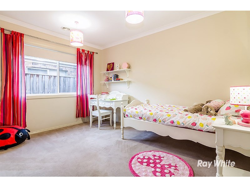 9 Beechwood Drive, Lyndhurst VIC 3975