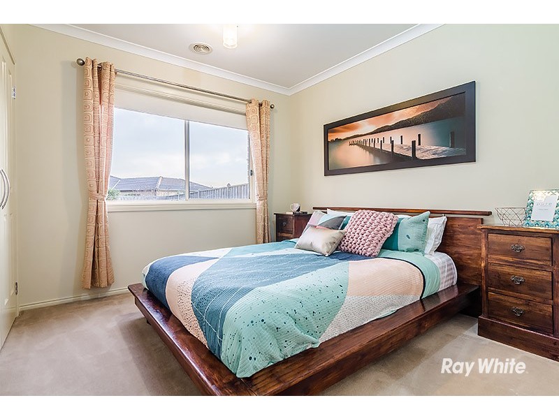 9 Beechwood Drive, Lyndhurst VIC 3975