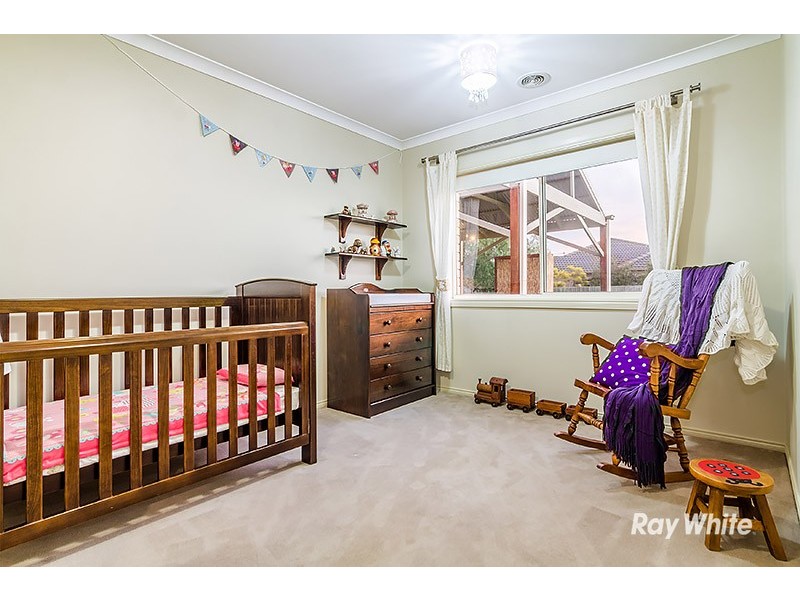 9 Beechwood Drive, Lyndhurst VIC 3975