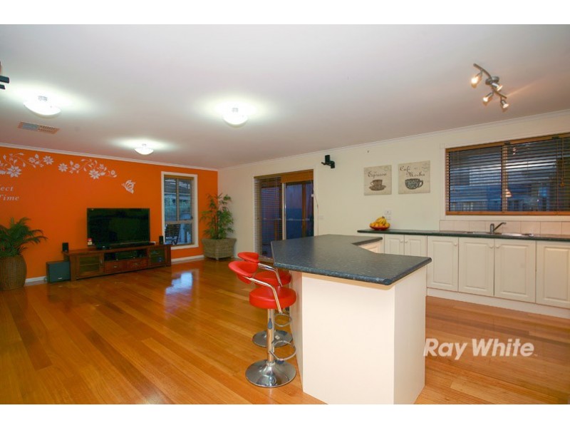 13 Red Oak Terrace, Lyndhurst VIC 3975