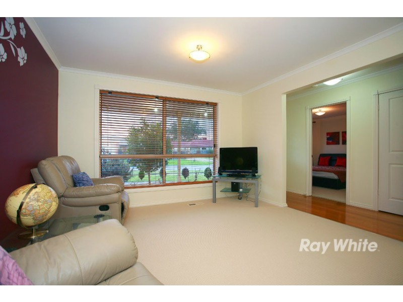 13 Red Oak Terrace, Lyndhurst VIC 3975
