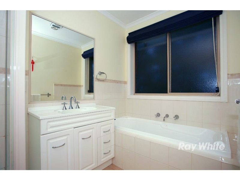 13 Red Oak Terrace, Lyndhurst VIC 3975